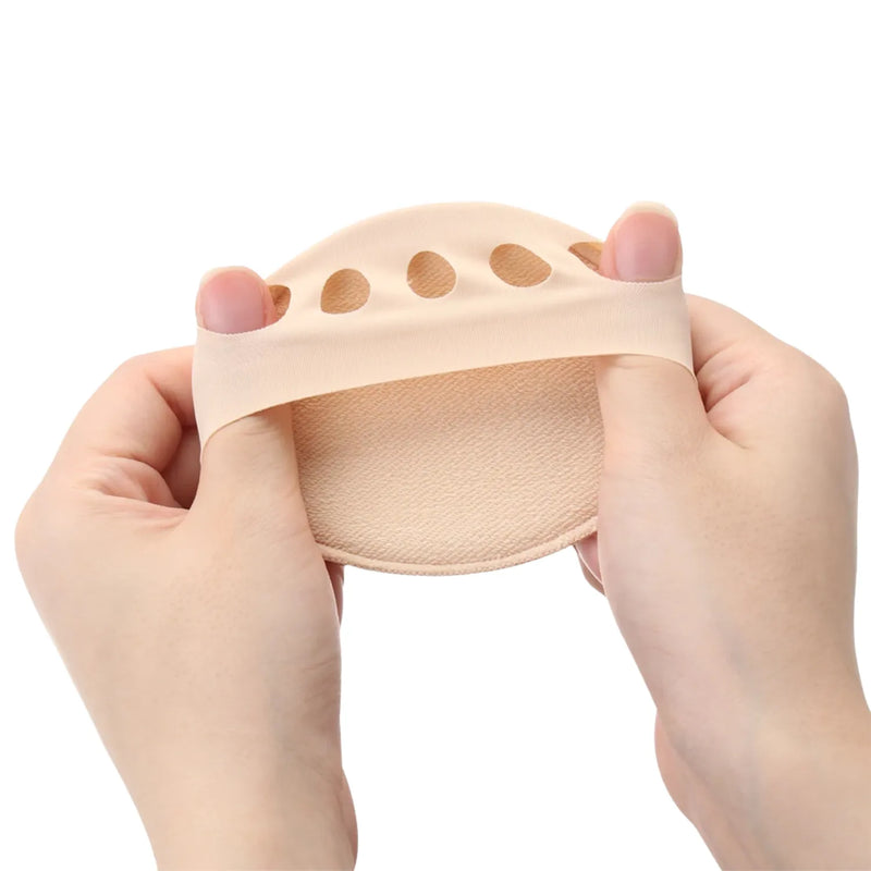 pessoa-esticando-as-Almofadas-Viscoelasticas-Unissex-Terapeuticas-com-os-dedos